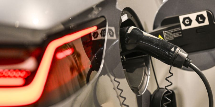 Welche Autos werden mit der neuen Methode für die Berechnung der Motorfahrzeugsteuer benachteiligt? Welche werden bevorteilt? GLP und SVP fordern Antworten. (Archivbild)