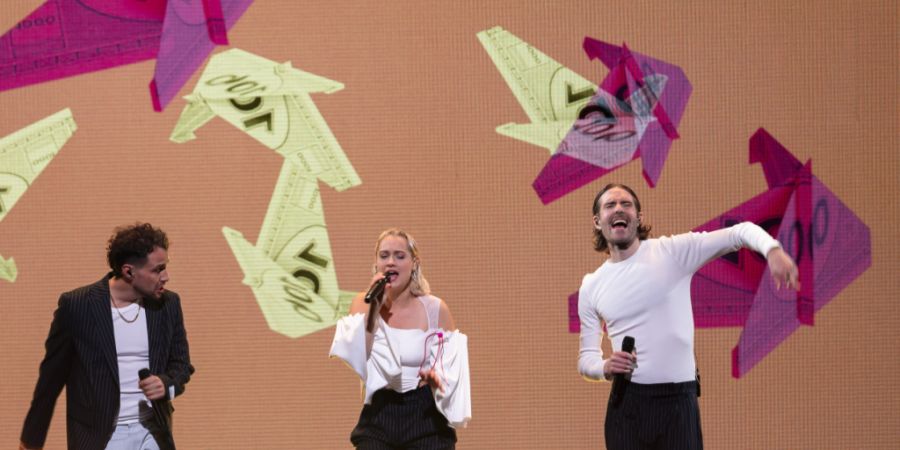 Bringen nach fast vier Jahren wieder ein neues Album auf die Bühne: Lo & Leduc, hier zu sehen mit To Athena an den Swiss Music Awards. (Archivbild)