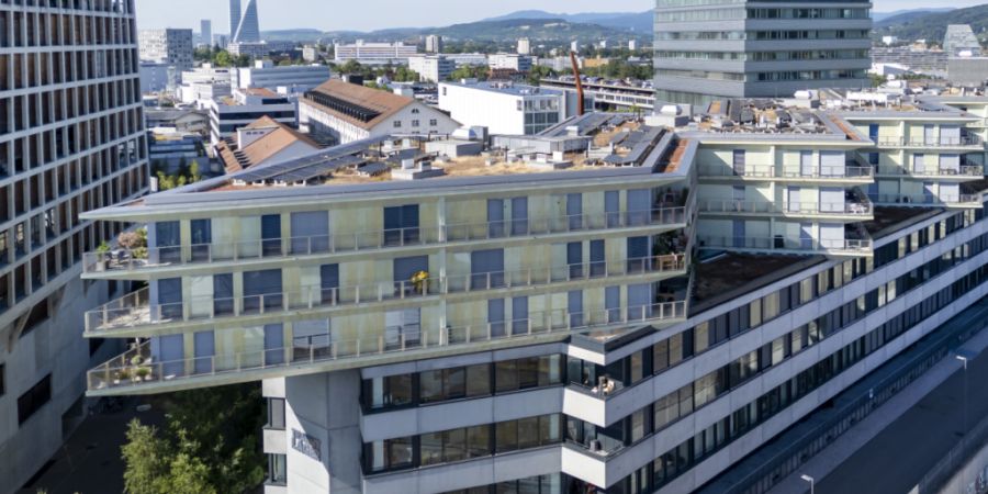 Gemeinnützige Wohnbauträger sollen vom Kanton Basel-Stadt unterstützt werden, um Immobilienpreise finanzieren zu können. Dafür hat die Regierung dem Parlament eine Rahmenausgabebew...