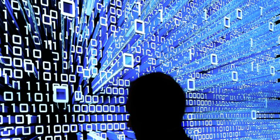 Wenn KI-Agenten und grosse Sprachmodelle fusionieren, wird es für die Demokratie gefährlich, warnen Experten. (Symbolbild)