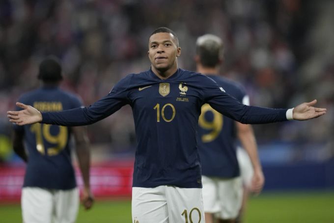 Kylian Mbappé thront an der Spitze der «Forbes»-Liste. Kylian Mbappé