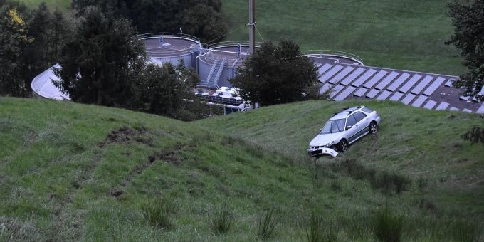 Schwellbrunn AR: Auto rutschte den Hang hinunter. Schwellbrunn AR