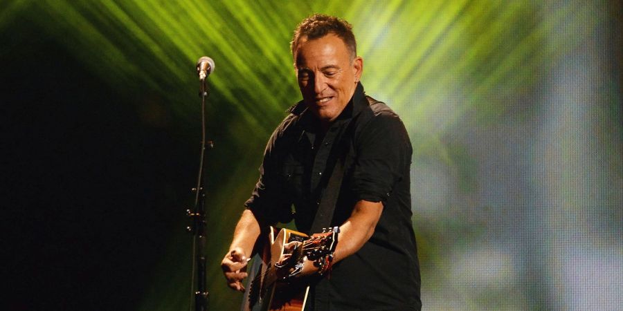 Bruce Springsteen singt während der Abschlussveranstaltung der Invictus Games (2017).