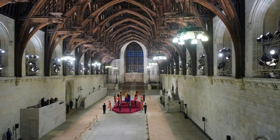 Die leere Westminster Hall in London am Montagmorgen