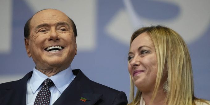 Silvio Berlusconi und Giorgia Meloni in Rom am 22. September 2022. silvio berlusconi