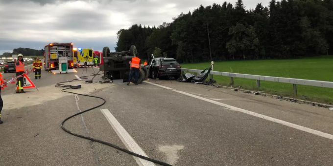 Bei einem schweren Unfall in Oberbüren SG gab es zwei Todesopfer. oberbüren sg unfall