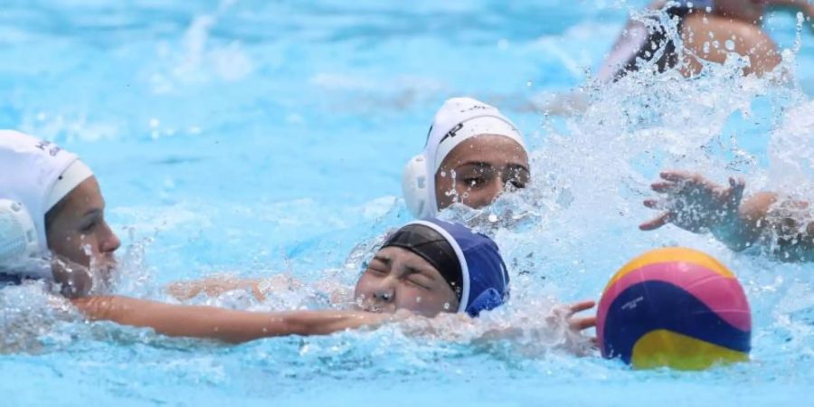 Gingen bei der WM wortwörtlich unter: Südkoreas Wasserball-Frauen beendeten die WM ohne Punkt und mit 6:172 Toren. Foto: -/YNa