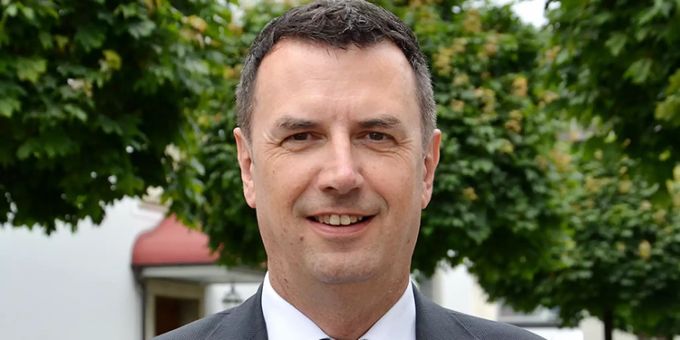 Statthalter Oliver Ebert hält in Küssnacht die Ansprache zum 1. August. Statthalter Oliver Ebert hält in Küssnacht die Ansprache zum 1. August