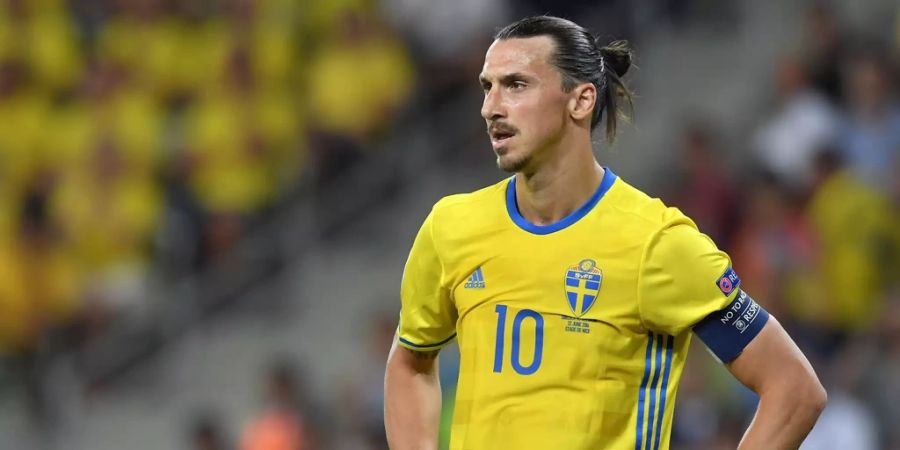 Als Zlatan einmal spät zur Schule kam, wurden die anderen Kinder bestraft, weil sie zu früh waren.