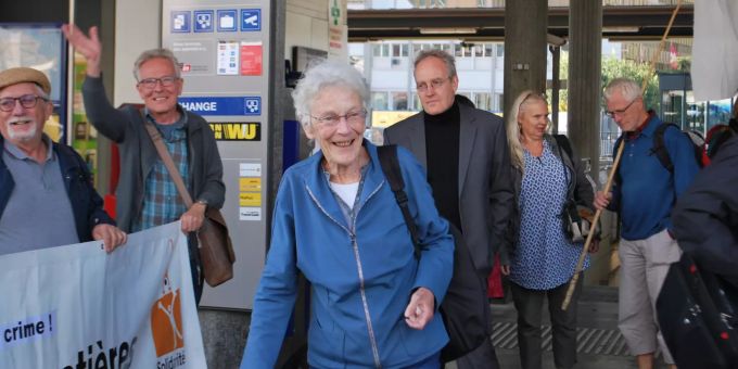 Vor Gericht - Amnesty kämpft für 73-jährige «Schlepperin»