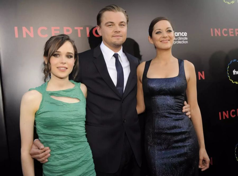 Damals unter dem Namen Ellen Page (links) mit Leonardo DiCaprio (Mitte) und Marion Cotillard (rechts) an der Premiere von «Inception» im Juli 2010.