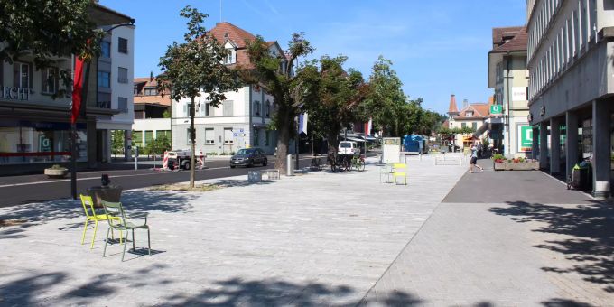 Neu gestalteter Marktplatz in Lyss Neu gestalteter Marktplatz in Lyss