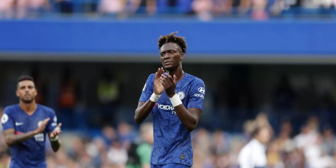 Tammy Abraham wurde von Fans auf den sozialen Netzwerken rassistisch beleidigt. Tammy Abraham