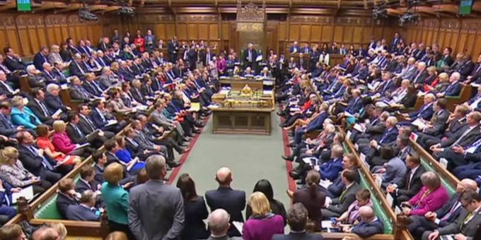 London/Edinburgh - Trotz Zwangspause: Opposition will No-Deal-Brexit stoppen