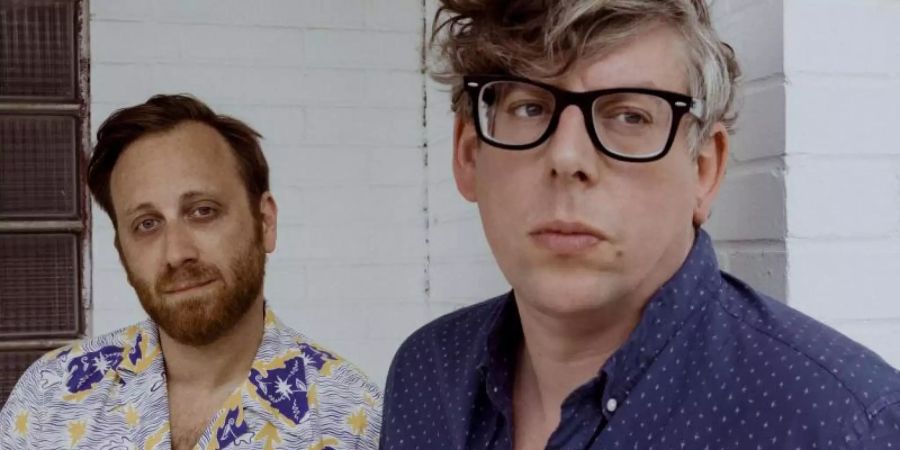 Dan Auerbach (l) und Patrick Carney lassen den Bluesrock wieder von der Leine. Foto: Alysse Gafkjen/Warner Music