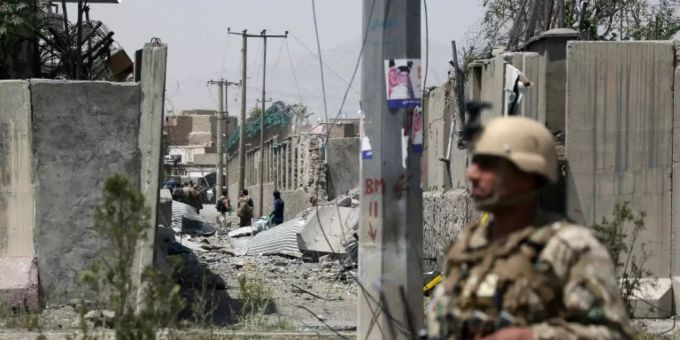 Der Ort des Autobomben-Anschlags in Kabul Der Ort des Autobomben-Anschlags in Kabul