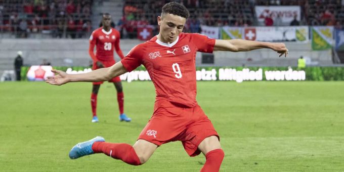 Augsburg-Stürmer Ruben Vargas feierte gegen Gibraltar ein erfolgreiches Nati-Debüt. Ruben Vargas Schweizer Nati