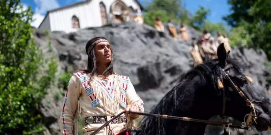 Jean-Marc Birkholz als Winnetou in «Winnetou III - Winnetous letzter Kampf». Foto: Marius Becker
