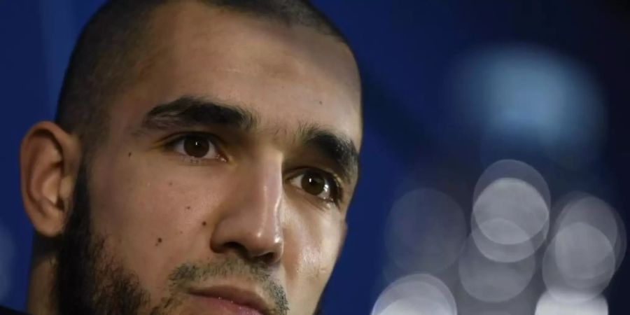 Fühlt sich zu Unrecht suspendiert, bereut die Zeit beim FC Schalke 04 aber nicht: Nabil Bentaleb. Foto: Ina Fassbender/dpa