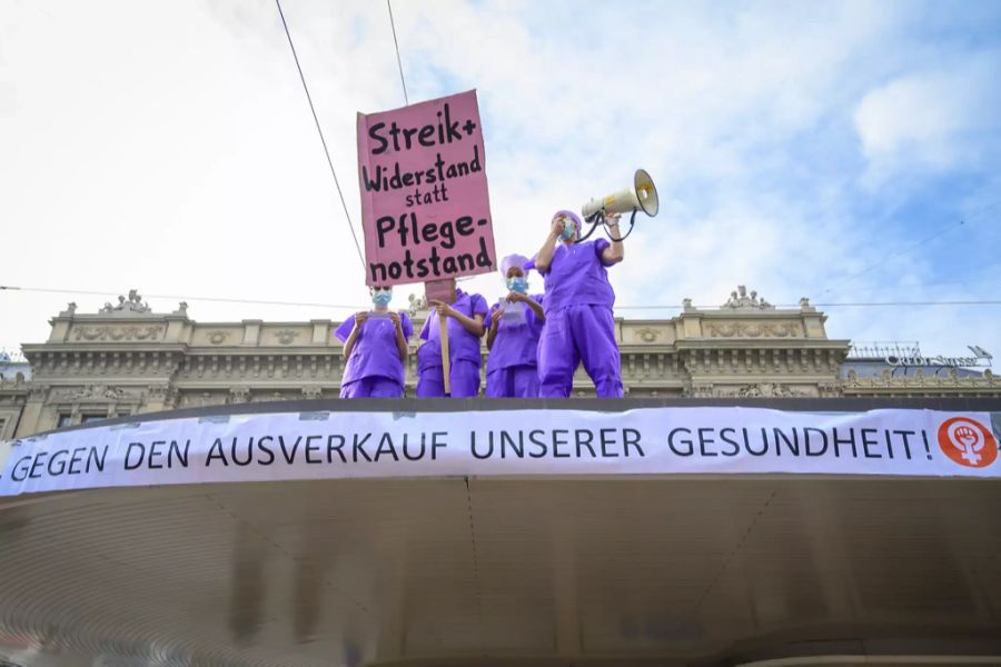 Frauenstreik Pflegenotstand