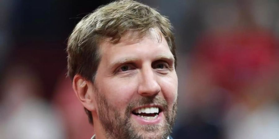 Dirk Nowitzki wird die Dallas Mavericks in beratender Funktion unterstützen. Foto: Swen Pförtner/dpa