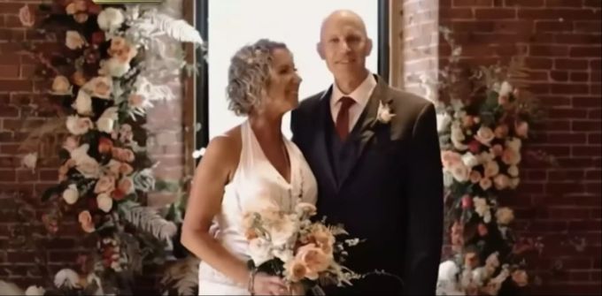 Peter und Lisa Marshall haben zum zweiten Mal in ihrem Leben geheiratet. alzheimer