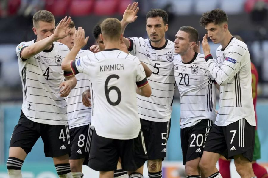 Die Deutschen müssen im Achtelfinal gegen England ran - beide Teams gehören zu den Titel-Favoriten. Wer kommt weiter?