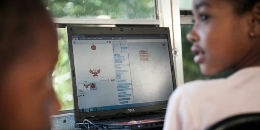 Informatikunterricht für Kinder in Madagaskar