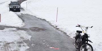 Waldstatt: Kollision zwischen Mofa und Auto