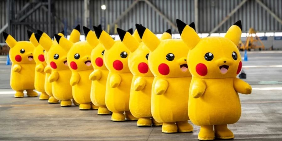 Pikachu-Maskottchen in Tokio