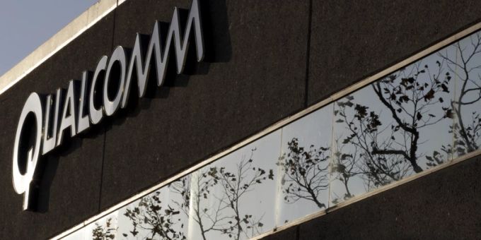 Der tiefere Absatz von Smartphones hatte Auswirkungen auf den Gewinn von US-Chipkonzern Qualcomm. (Archivbild) Der tiefere Absatz von Smartphones hatte Auswirkungen auf den Gewinn von US-Chipkonzern Qualcomm. (Archivbild)