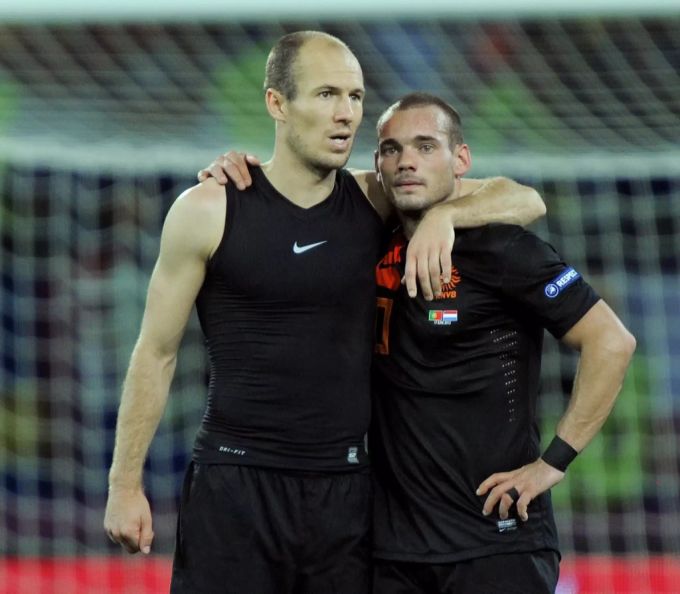 Wesley Sneijder und Arjen Robben spielten sowohl bei Real Madrid wie auch in der holländischen Nationalmannschaft zusammen. Sneijder Robben
