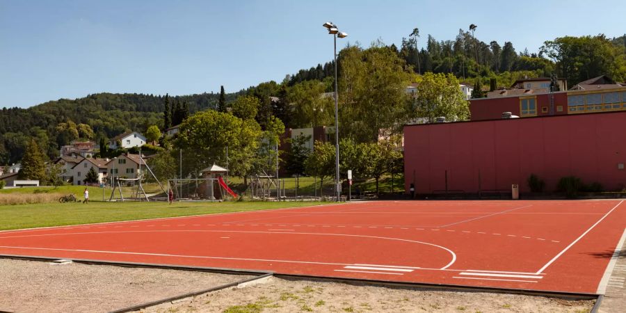 Die Schule in Killwangen.