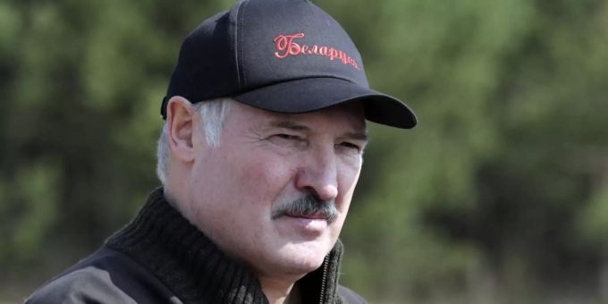 Alexander Lukaschenko , langjähriger Präsident von Weissrussland, hat die Regierung aufgelöst. Er hat damit den Weg für die Neuwahlen am 9. August geebnet. (Archivbild) Alexander Lukaschenko , langjähriger Präsident von Weissrussland, hat die Regierung aufgelöst. Er hat damit den Weg für die Neuwahlen am 9. August geebnet. (Archivbild)