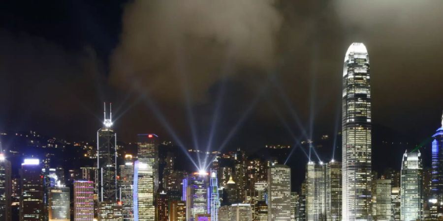 Die USA sehen die wirtschaftliche Zukunft Hongkongs bedroht an, wenn China die Daumenschrauben bei den Freiheiten weiter anzieht. (Symbolbild)