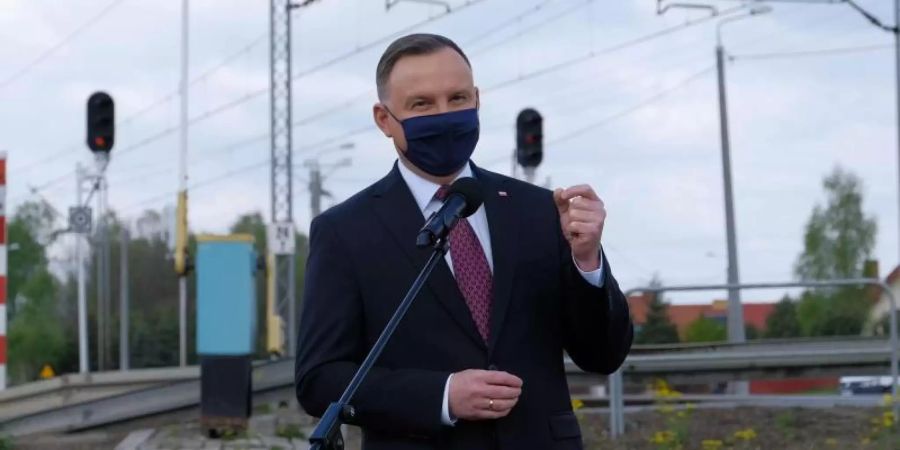 Andrzej Duda, Präsident von Polen, nimmt an einer Pressekonferenz teil. Foto: Mateusz Marek/PAP/dpa