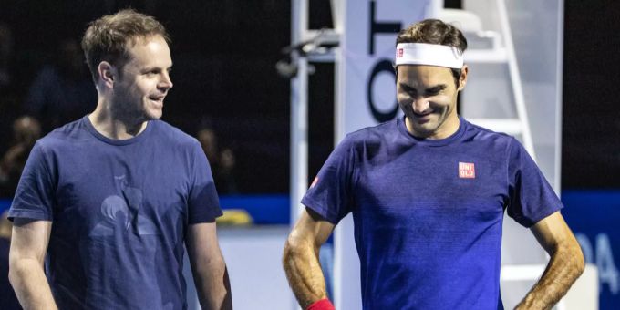Roger Federer und Coach Severin Lüthi bei den Swiss Indoors Basel 2019. Roger Federer
