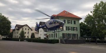 Baar ZG: Rettungshelikoptereinsatz nach Arbeitsunfall