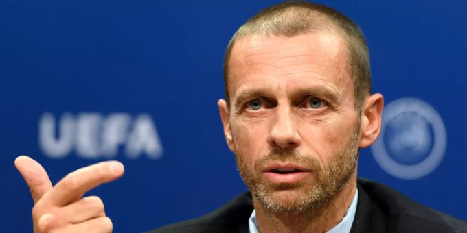 Aleksander Čeferin, Präsident der UEFA wird für die Pokalübergabe der Champions- und Europa League auf Covid-19 getestet. Aleksander ?eferin Ceferin