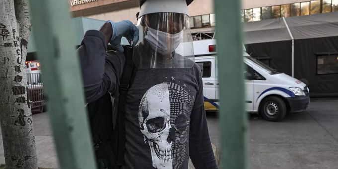 In Chile leiden die Menschen unter den Folgen des Coronavirus: Die Leute haben kein Geld mehr für Lebensmittel, deshalb kommt es zu Protesten. (Symbolbild) Chile