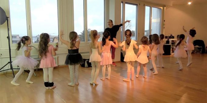 Debora Ferrante unterrichtet diverse Tänze – darunter Ballett.