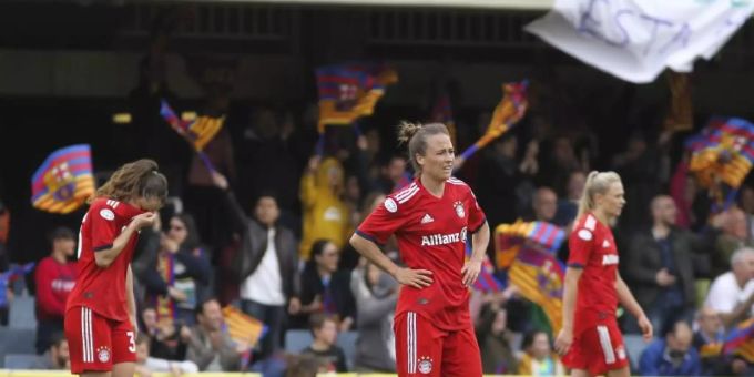 Das Spiel der Frauen vom FC Bayern gegen 1899 Hoffenheim läuft im schottischen Free-TV. Foto: Irina R.H./AFP7/dpa Das Spiel der Frauen vom FC Bayern gegen 1899 Hoffenheim läuft im schottischen Free-TV. Foto: Irina R.H./AFP7/dpa
