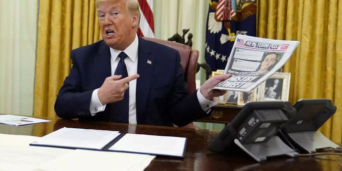 President Donald Trump hatte erst ein paar Stunden früher ein Dekret unterzeichnet, dass Twitter die eigene Inhaltsmoderation erschweren sollte. APTOPIX Trump