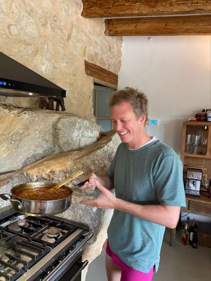 Der Zirkusproduzent lebte fast zwei Monate auf Mallorca. gregory knie
