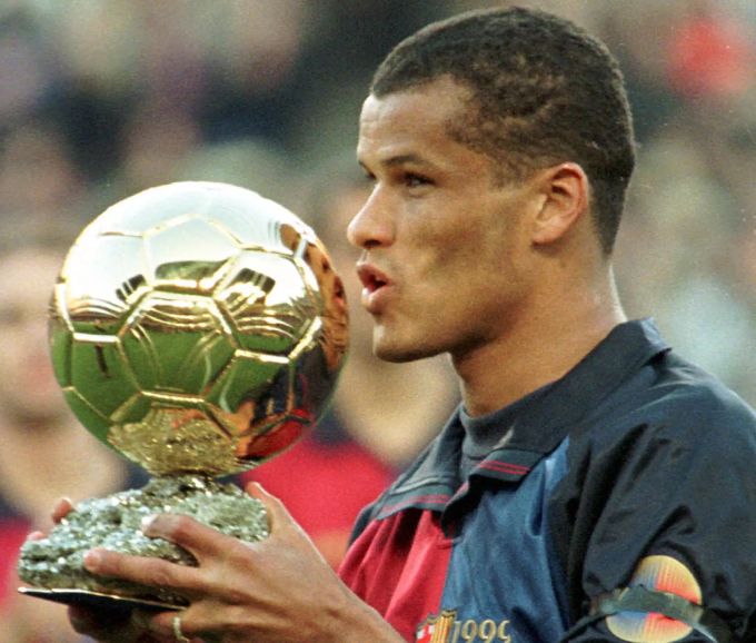Rivaldo wurde im Jahr 1999 zum Weltfussballer des Jahres gewählt. Damals stand er beim FC Barcelona unter Vertrag. Rivaldo Lionel Messi