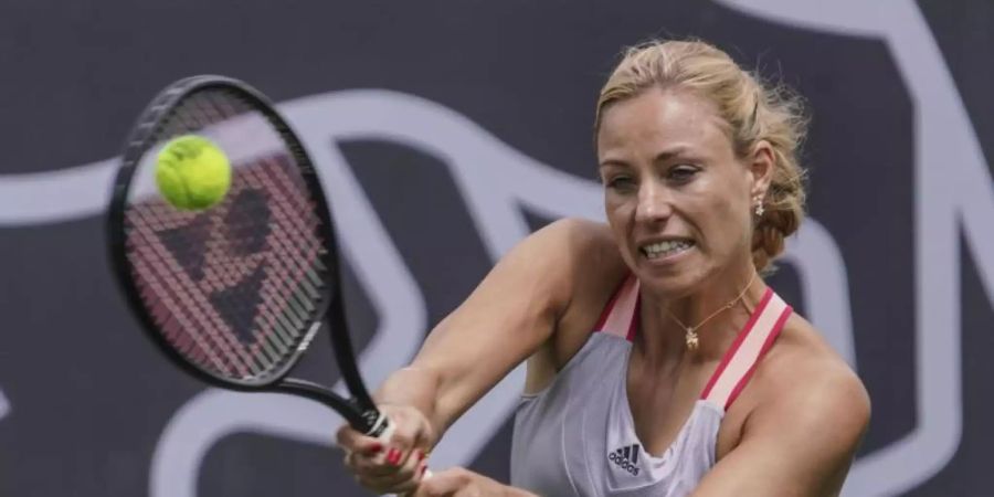 Hat noch keine Pläne für die Rückkehr auf die Tennis-Tour: Angelique Kerber bei einem Show-Kampf in Bad Homburg. Foto: Frank Rumpenhorst/dpa