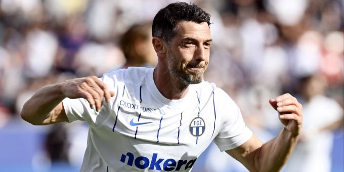 Blerim Dzemaili schiesst den FCZ kurz vor dem Karrierenende zum Derby-Sieg – ein Thema im Fussball-Talk. Fussball-Talk