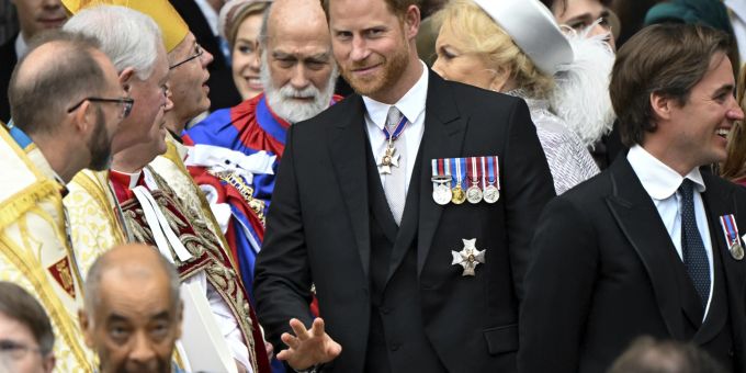 Geheimes Treffen - Harry sprach am Abend vor Krönung mit Papa Charles