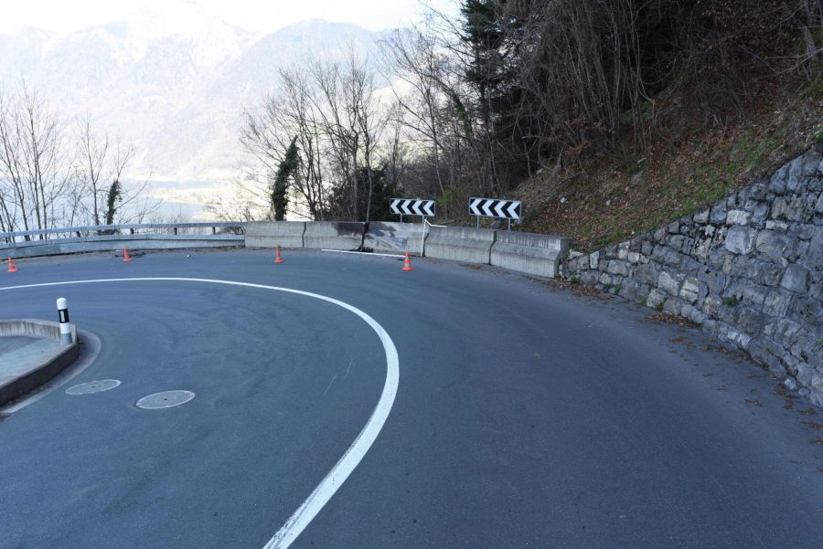 Unfallstelle Morschacherstrasse talwärts Richtung Brunnen