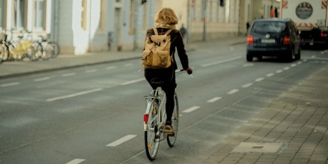 Frau Velo Weg Innenstadt